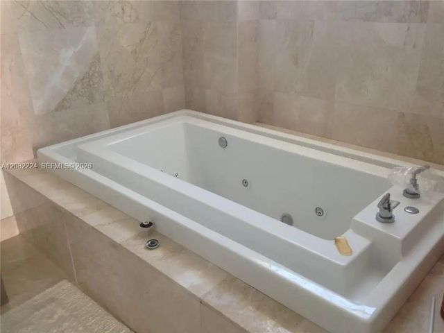 3 of 6 - 218 Se 14th Street #2108, Miami, FL
