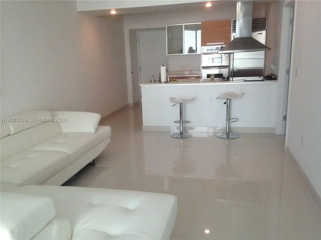 4 of 6 - 218 Se 14th Street #2108, Miami, FL