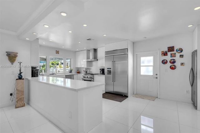5 of 8 - 3364 Ne 167th Street, North Miami Beach, FL