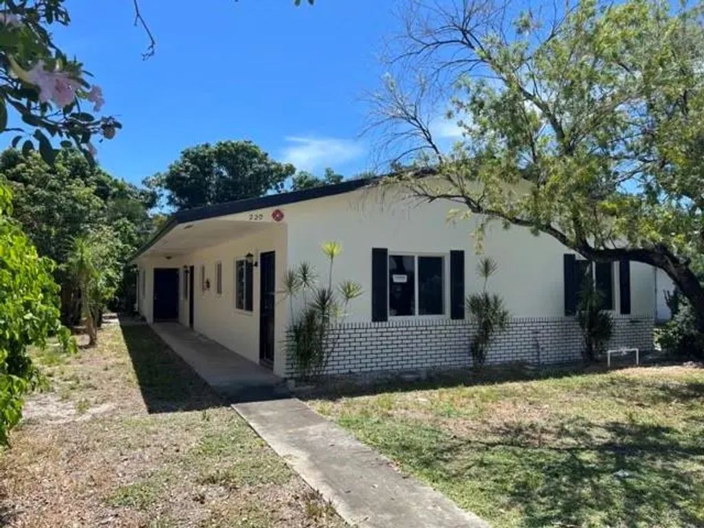 220 Se 22nd Avenue #unit 2, Pompano Beach