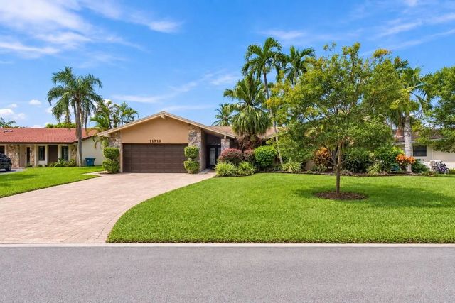 5 of 60 - 11713 Spinnaker Way, Cooper City, FL