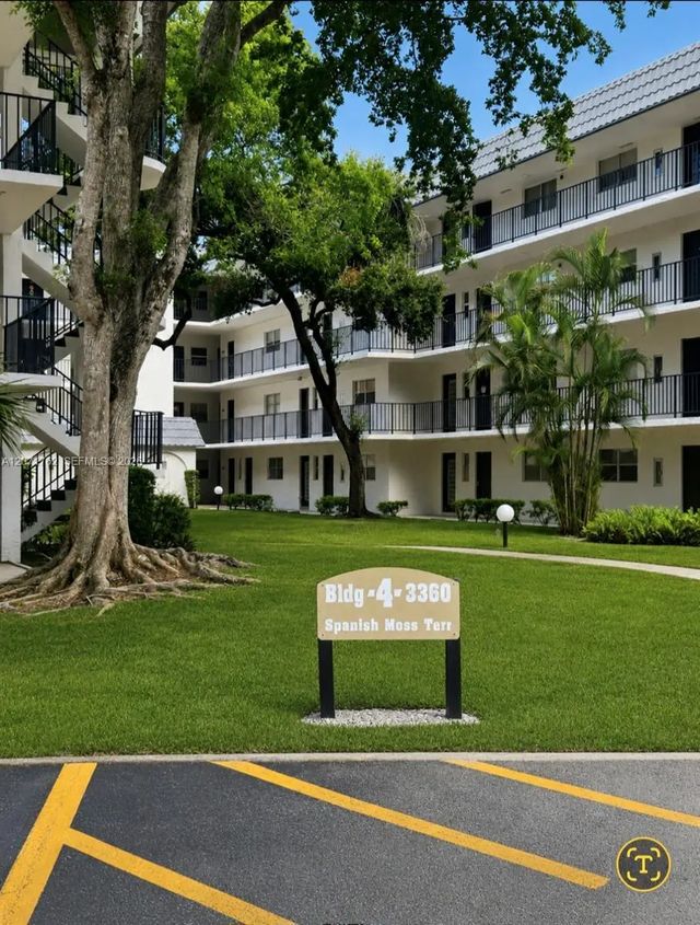N/A, Lauderhill