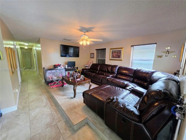 4 of 32 - 12264 Sw 201st Terrace, Miami, FL