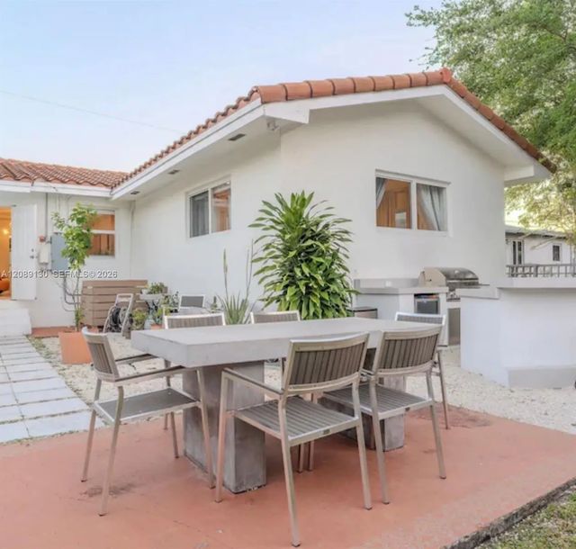 1321 Nw 52nd Street, Miami