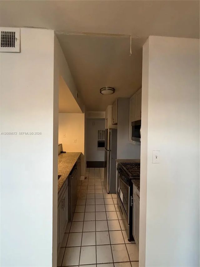 3 of 11 - 15295 Sw 107th Lane #1006, Miami, FL