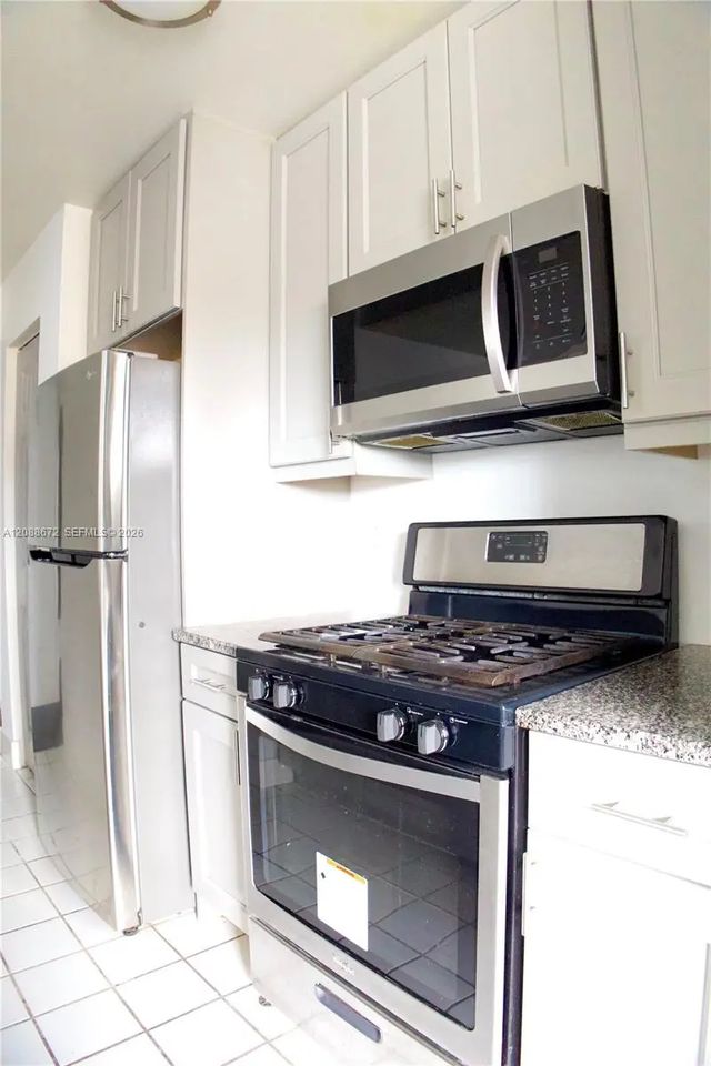 4 of 11 - 15295 Sw 107th Lane #1006, Miami, FL