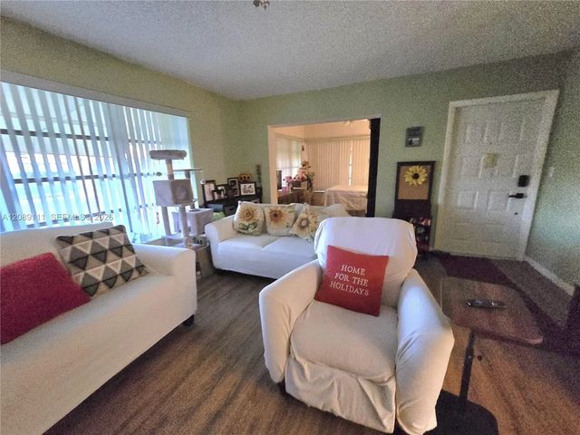 3 of 30 - 5162 Lakefront Boulevard #d, Delray Beach, FL