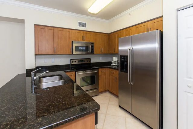 4 of 23 - 6492 Emerald Dunes Drive #205, West Palm Beach, FL