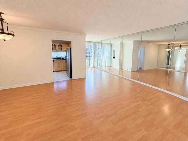 4 of 24 - 17021 N Bay Road #unit 229, Sunny Isles Beach, FL