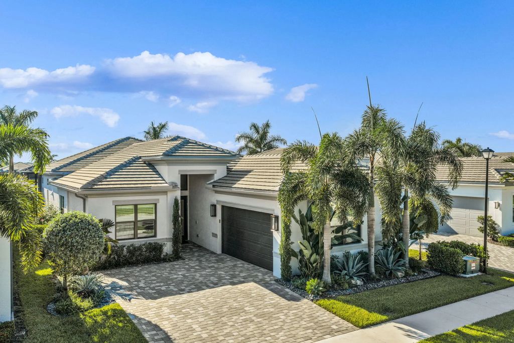 9266 Mountain Pine Grove, Boynton Beach