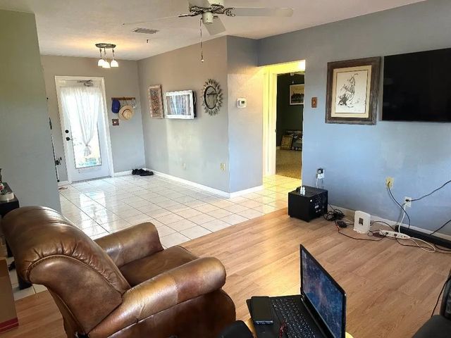 2 of 13 - 1075 James Road, Lantana, FL
