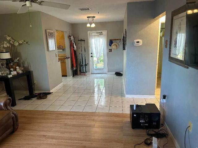 3 of 13 - 1075 James Road, Lantana, FL