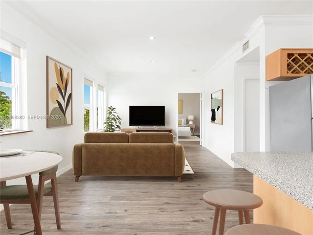 3 of 14 - 737 Jefferson Avenue #305, Miami Beach, FL