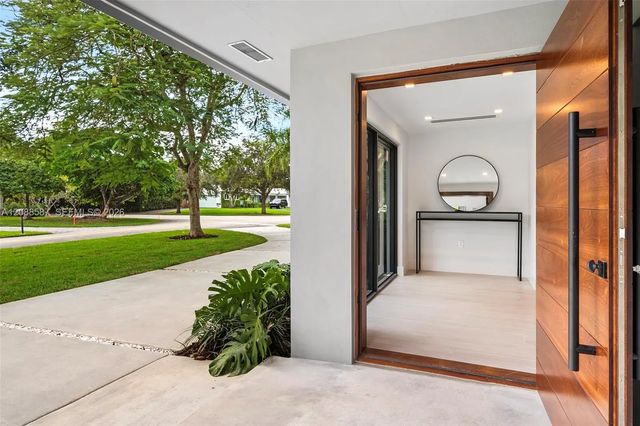 4 of 60 - 7291 Sw 129th Street, Pinecrest, FL