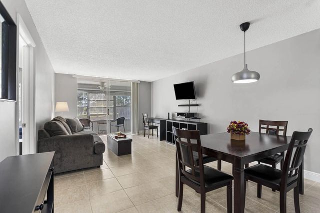 4 of 13 - 9700 Sunrise Lakes Boulevard #101, Sunrise, FL