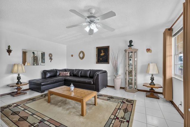 4 of 34 - 253 Northampton M, West Palm Beach, FL