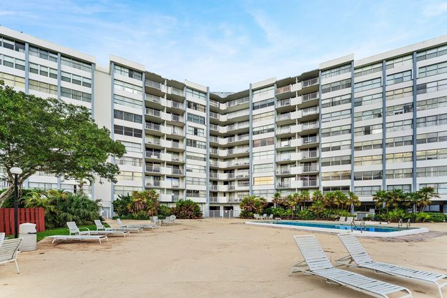 3 of 49 - 1300 Ne Miami Gardens Drive #308e, Miami, FL