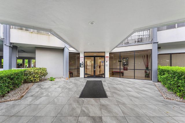 4 of 49 - 1300 Ne Miami Gardens Drive #308e, Miami, FL