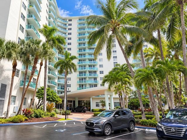 2 of 25 - 3901 S Ocean Drive #5a, Hollywood, FL