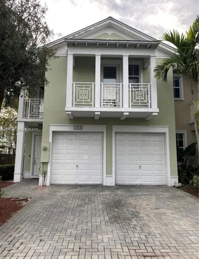 7414 Nw 107th Court, Doral