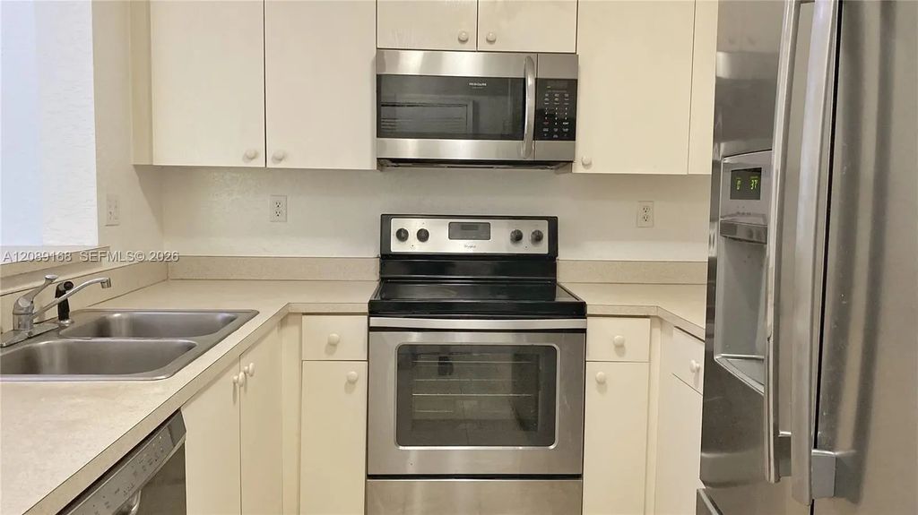 2941 Riverside Drive #304, Coral Springs