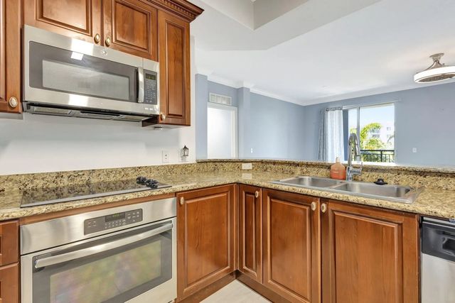 5 of 40 - 1690 Renaissance Commons Boulevard #1401, Boynton Beach, FL