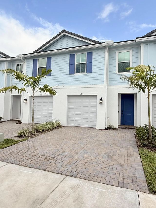 2 of 23 - 121 Se Birch Terrace, Stuart, FL
