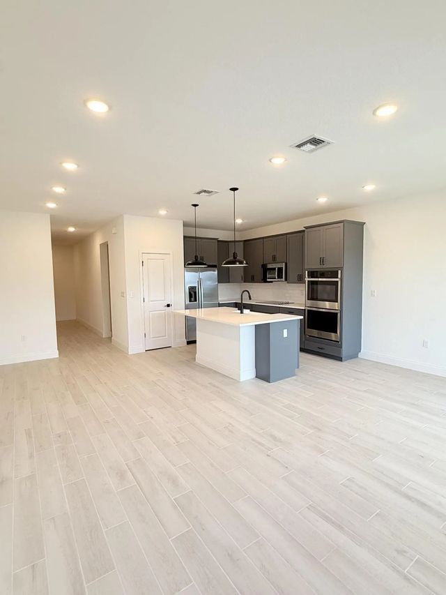 4 of 23 - 121 Se Birch Terrace, Stuart, FL