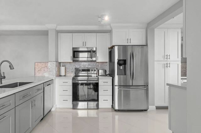 2 of 25 - 180 Yacht Club Way #102, Hypoluxo, FL