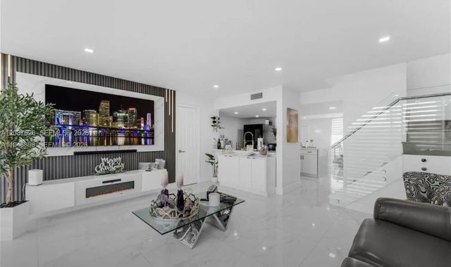3 of 12 - 13835 Sw 84th Street #503, Miami, FL