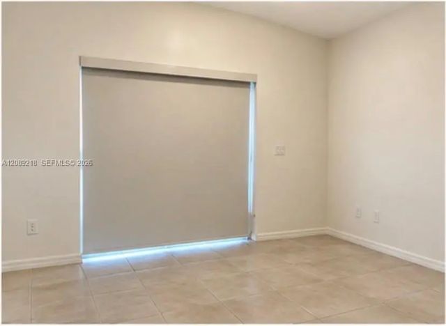4 of 11 - 312 Ne 3rd Street, Hallandale Beach, FL