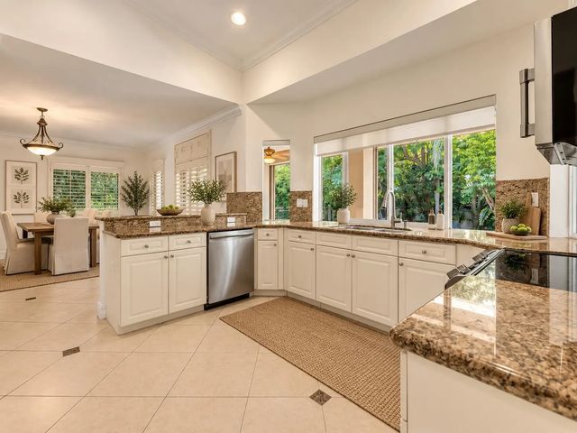 3 of 6 - 820 Tangier Street, Coral Gables, FL