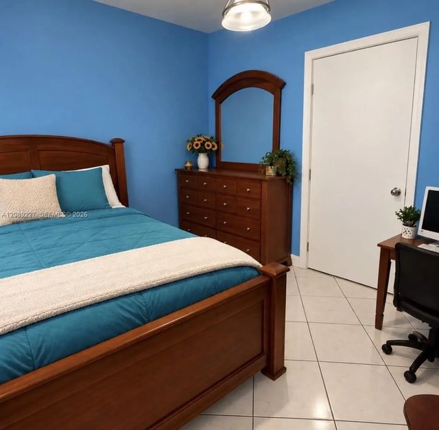 2 of 5 - 304 Iowa Street, , FL