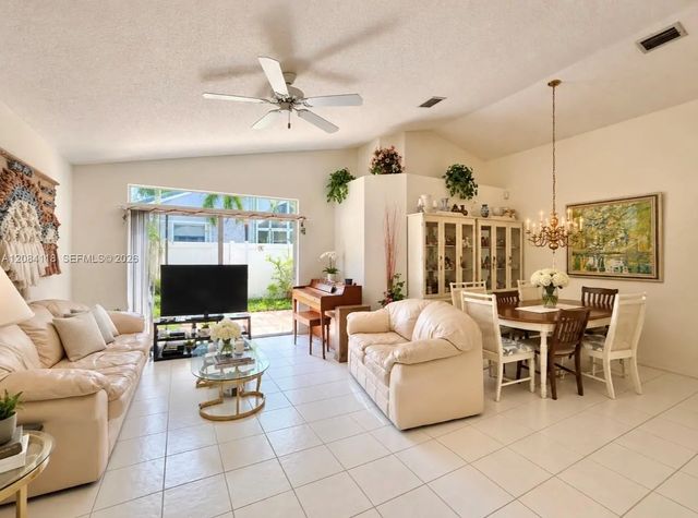 3 of 23 - 16478 Nw 20th Street, Pembroke Pines, FL