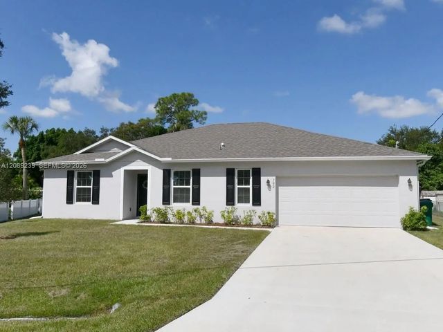 702 Sw Aster Road, Port St. Lucie