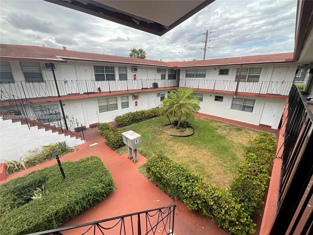 11625 Canal Drive #16 N, North Miami
