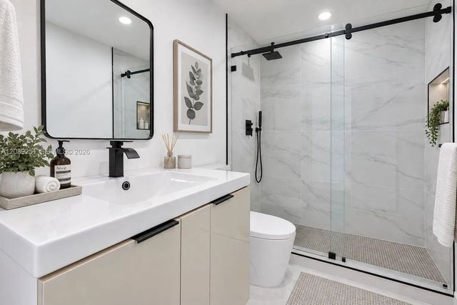 3 of 18 - 40 Se 3rd Terrace, Dania Beach, FL