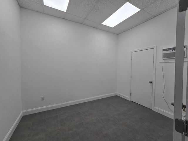 4 of 7 - 1655 Donna Road #45, West Palm Beach, FL