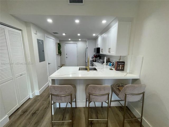 3 of 14 - 3339 Virginia Street #141, Miami, FL