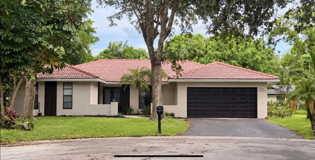 2151 Nw 99th Way, Coral Springs