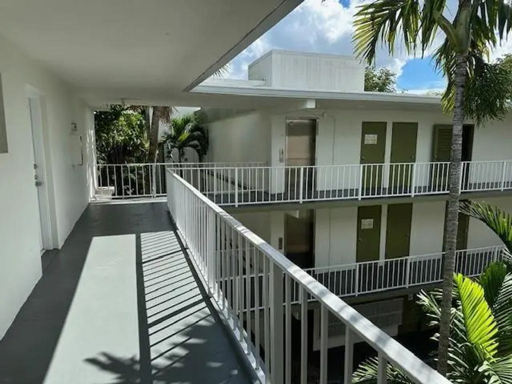 4205 N University Drive #312, Sunrise
