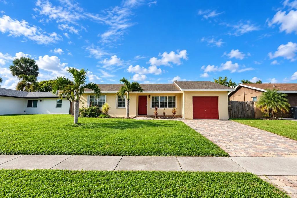 9135 Saddlecreek Drive, Boca Raton