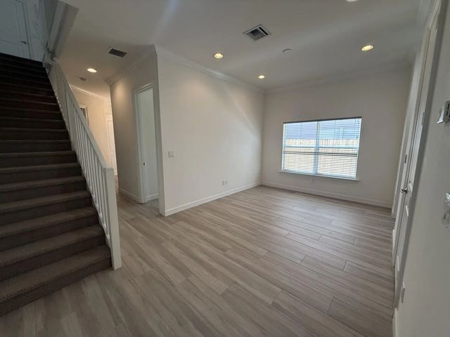 5 of 32 - 213 Sw 11th Street #213, Fort Lauderdale, FL