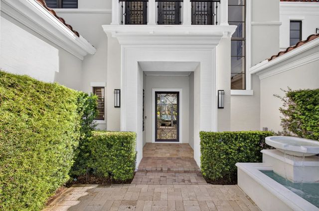 2 of 112 - 213 Via Palacio, Palm Beach Gardens, FL