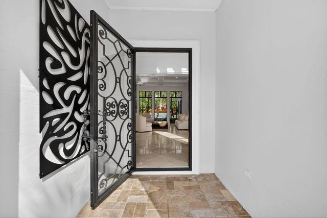 3 of 112 - 213 Via Palacio, Palm Beach Gardens, FL