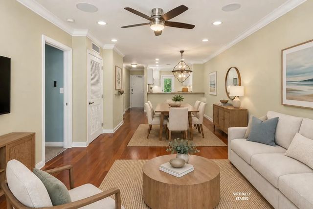 2 of 22 - 815 Middle River Drive #202, Fort Lauderdale, FL