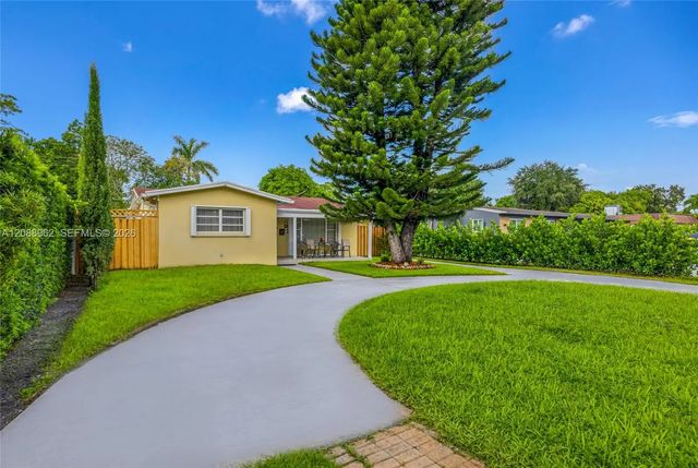 304 Sw 68th Avenue, Pembroke Pines