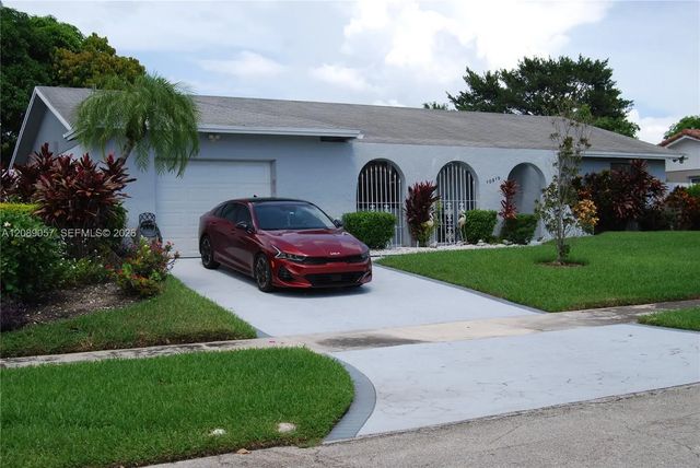 2 of 37 - 10815 Sw 165th Terrace, Miami, FL