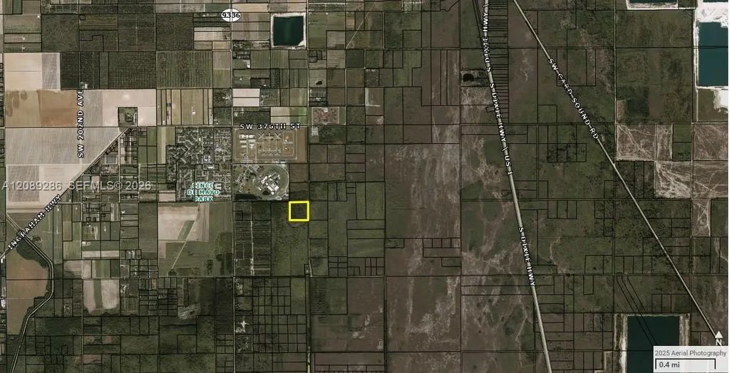 384 384, Homestead