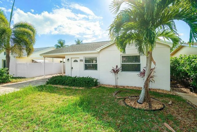 3 of 29 - 1114 S M Street, Lake Worth Beach, FL